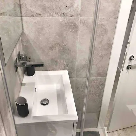 Homelivia, Votre Ideal Pour Decouvrir 니스